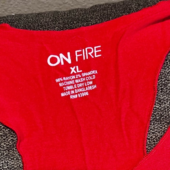 On Fire Workout tank, red. Size XL. - Picture 3 of 4